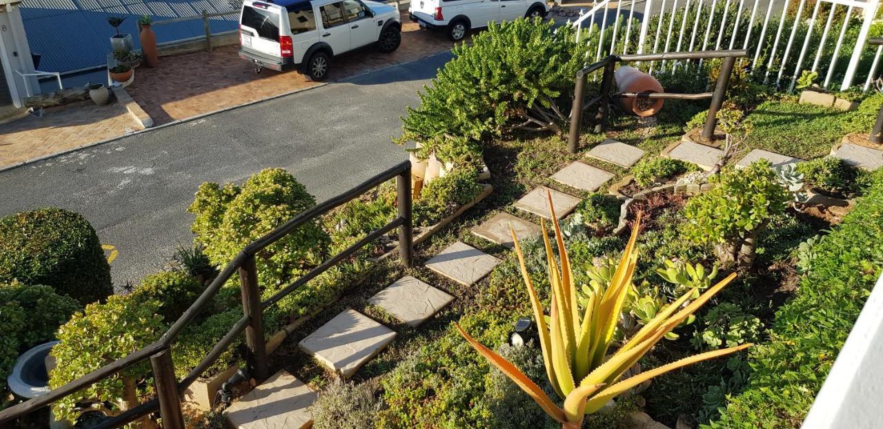 Papillon Guest Suite Simonʼs Town エクステリア 写真