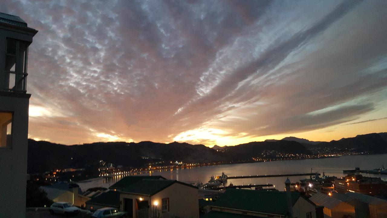Papillon Guest Suite Simonʼs Town エクステリア 写真