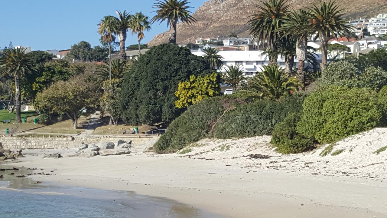 Papillon Guest Suite Simonʼs Town エクステリア 写真