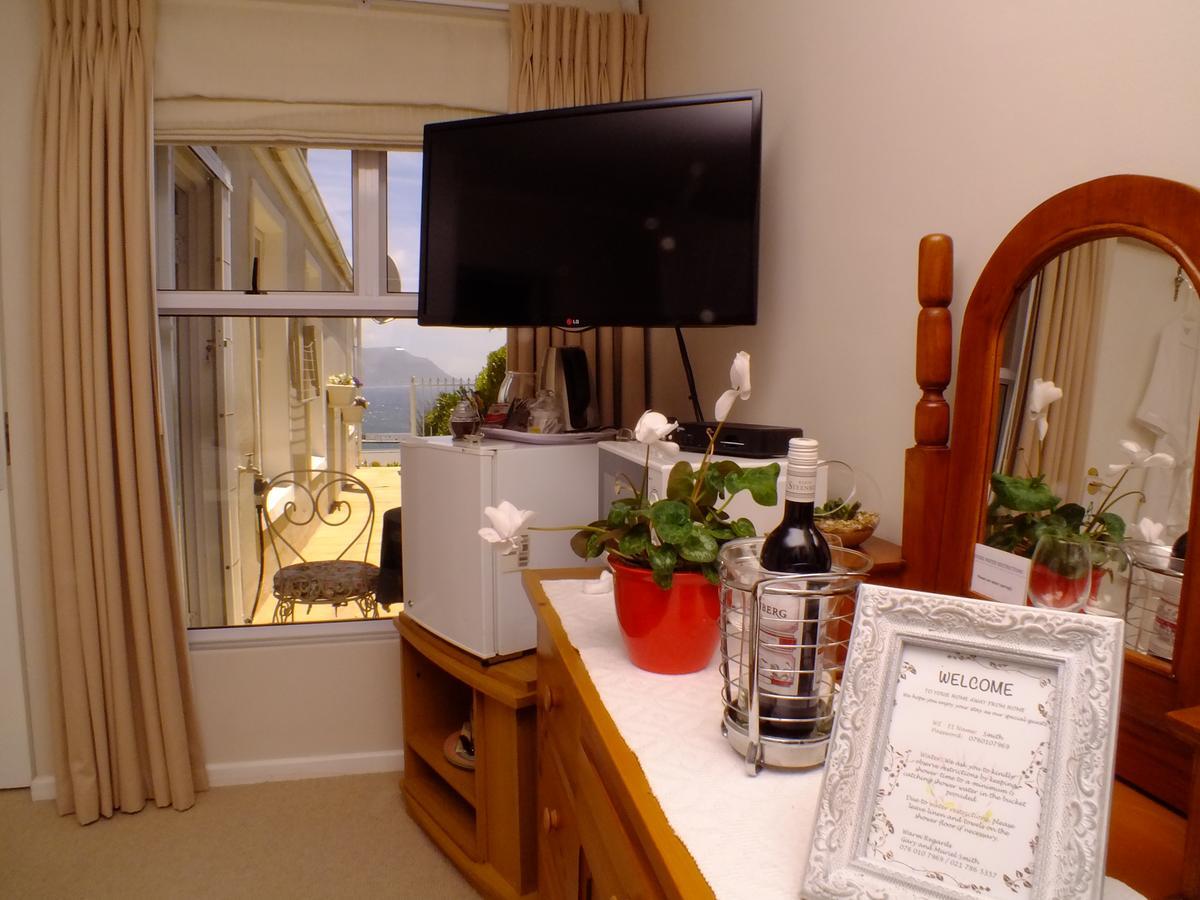Papillon Guest Suite Simonʼs Town エクステリア 写真