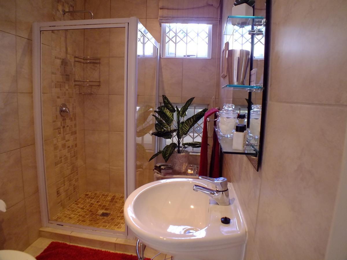 Papillon Guest Suite Simonʼs Town エクステリア 写真